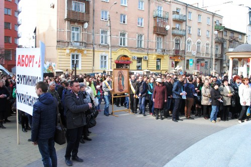 Хресна дорога ненародженої дитини вілбулась в Івано-франківську.(ФОТО)